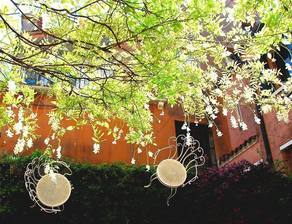 Avogaria 5 Rooms Venice Guest house