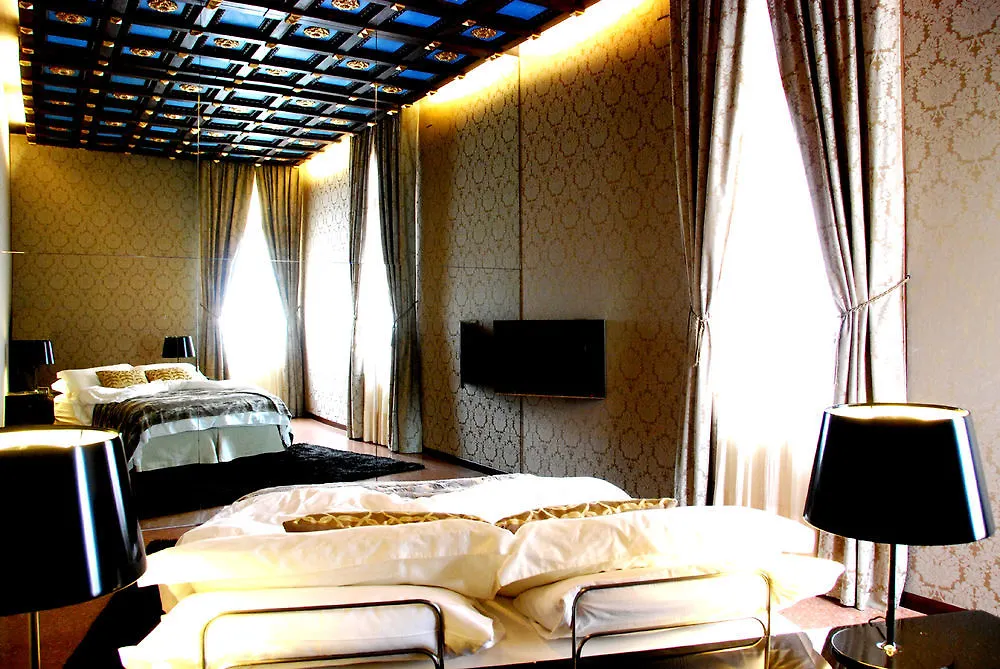 Avogaria 5 Rooms Venice