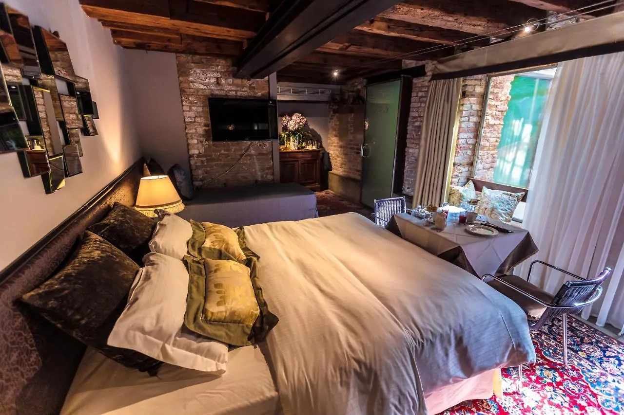 Avogaria 5 Rooms Venice Guest house